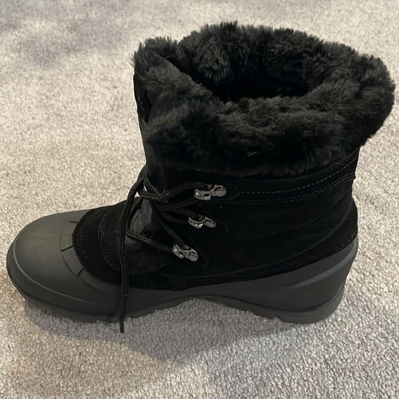 NWB Womens snovalley 5 Kamik boots. Size 8. - Picture 5 of 6